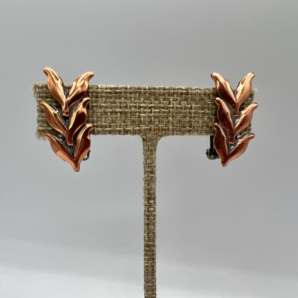 Vintage copper wheat grain clip on earrings unique!